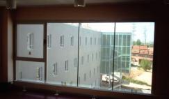 Residencia ancianos Vista del exterior de la residencia desde el pasillo central