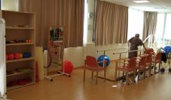 Residencia ancianos madrid Amma Pozuelo. Sala de fisioterapia