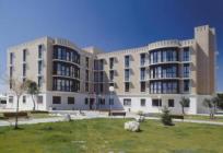 Apartamentos ancianos castilla león Amma El Encinar del Rey. Jardín del complejo