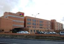 Residencia ancianos navarra Amma Mutilva. Fachada y aparcamiento privado