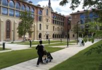 Residencia ancianos navarra Amma Oblatas. Jardín y patio interior
